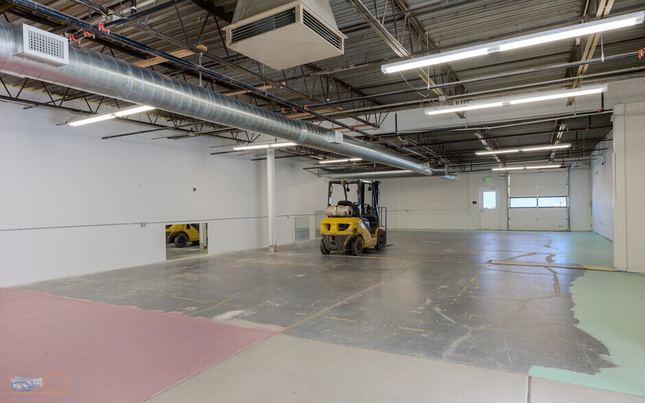 More Photos Of 1 Park St, Broomfield Warehouse For Sale