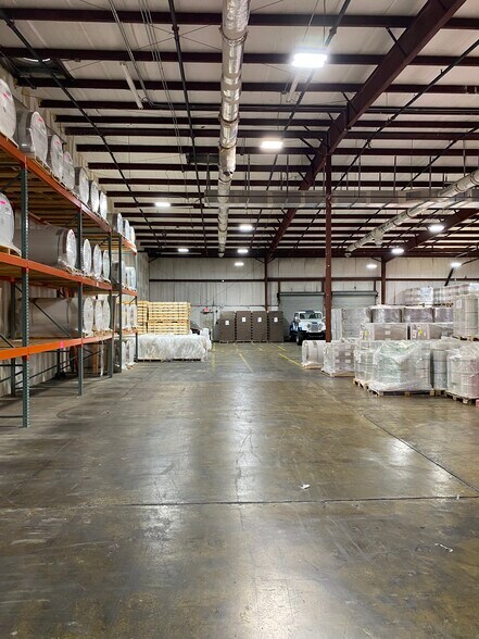 More Photos Of 2230C 31st St S, Saint Petersburg Warehouse For Lease