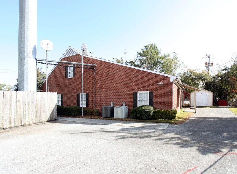 More Photos Of 1890 Dawson St, Wilmington Office Residential For Lease