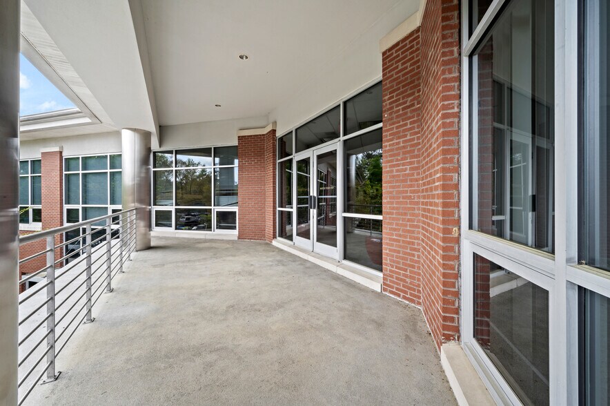 More Photos Of 1470 Tobias Gadson Blvd, Charleston Loft Creative Space For Lease
