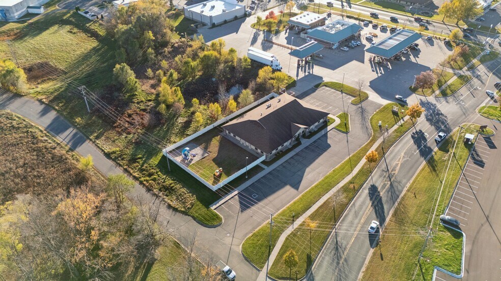 More Photos Of 250 Quarry Rd, River Falls Daycare Center For Sale