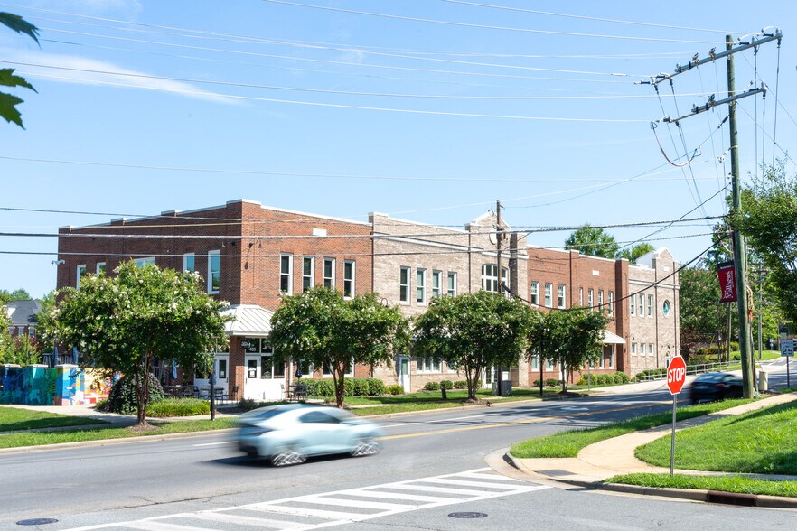 More Photos Of 435 N Trade St, Matthews Office For Sale