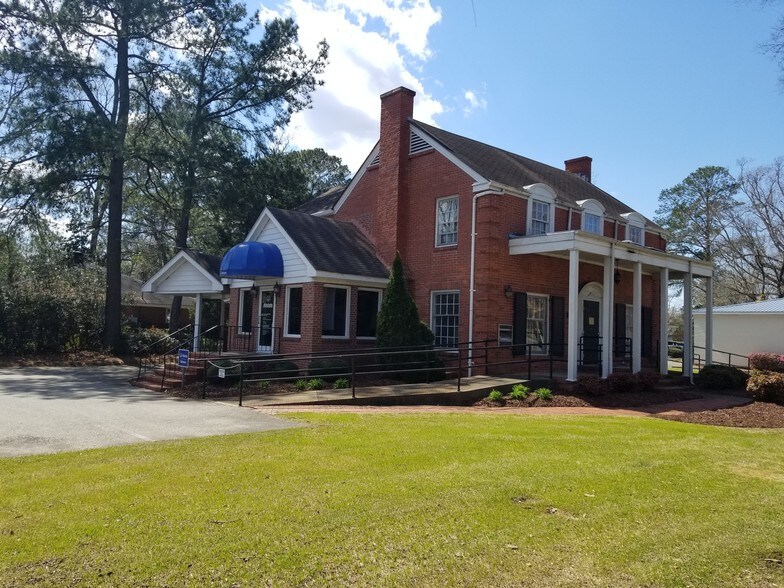 More Photos Of 1112 E Ash St, Goldsboro Office For Sale