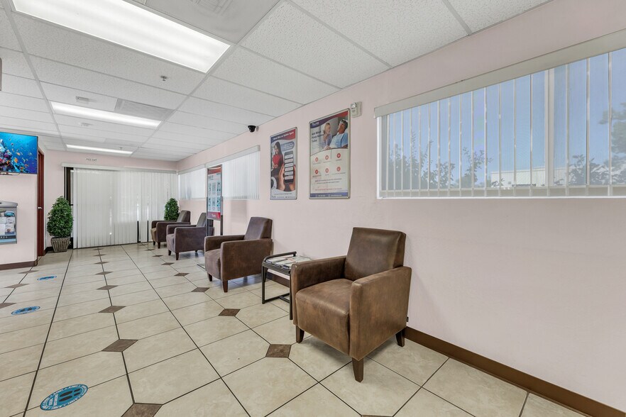 More Photos Of 515 Michigan Blvd, West Sacramento Medical For Sale