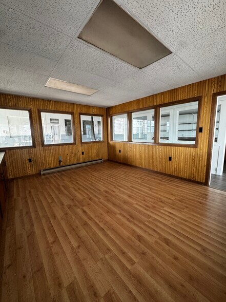 More Photos Of 620 Elk St, Alexander Warehouse For Sale