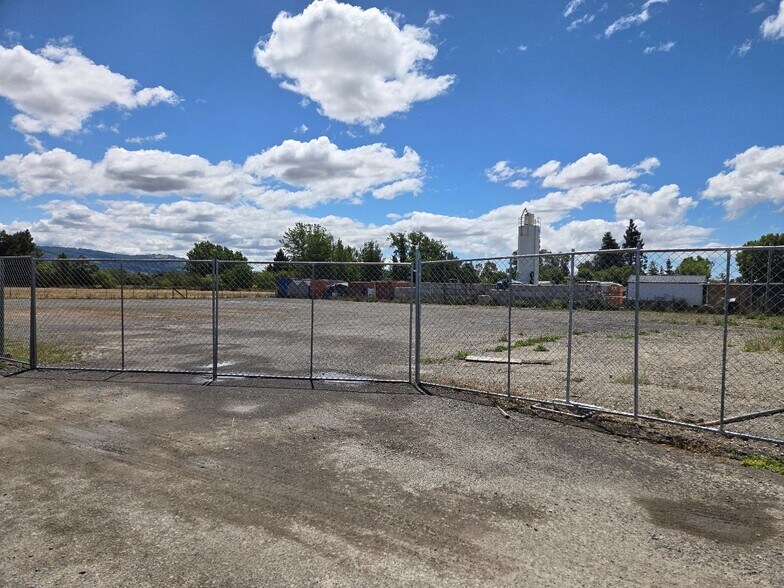 More Photos Of 4040 Santa Rosa Ave, Santa Rosa Land For Lease