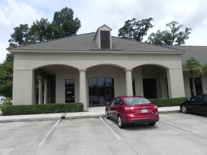 More Photos Of 4710 O'Neal Ln, Baton Rouge Storefront For Lease