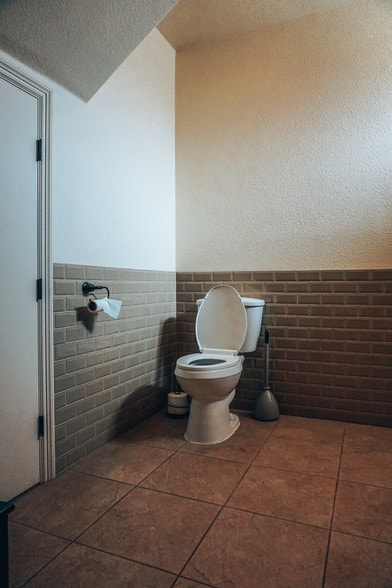 More Photos Of 1321 Sartori Ave, Torrance Storefront Retail Office For Lease