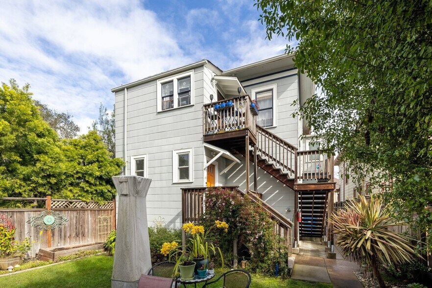 More Photos Of 1527 8th St, Alameda Apartments For Sale