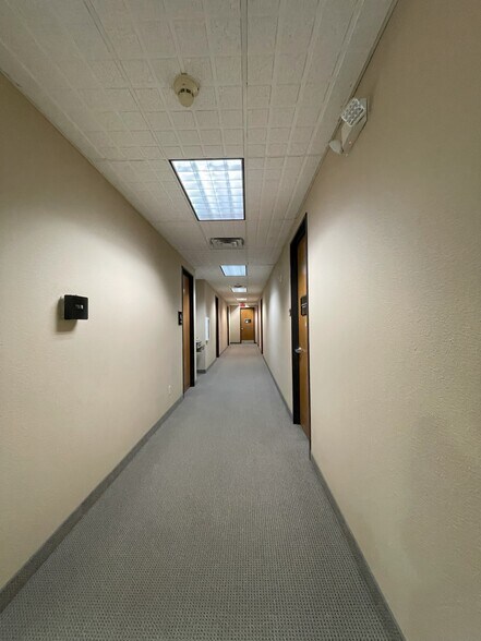 More Photos Of 14310 Northbrook Dr, San Antonio Office For Lease