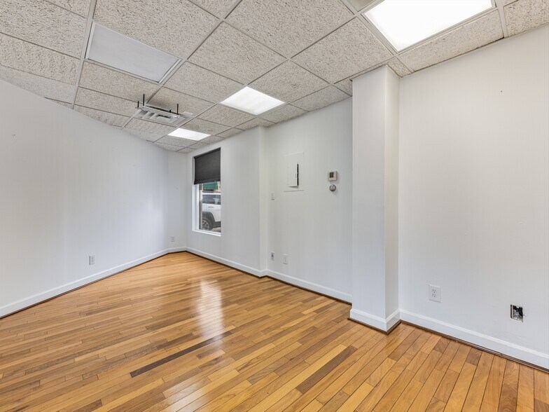 More Photos Of 70 Wall St, Asheville Office For Lease