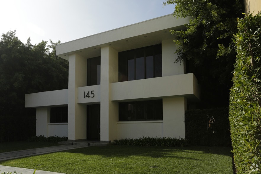 More Photos Of 145 S Rodeo Dr, Beverly Hills Storefront Retail Office For Lease