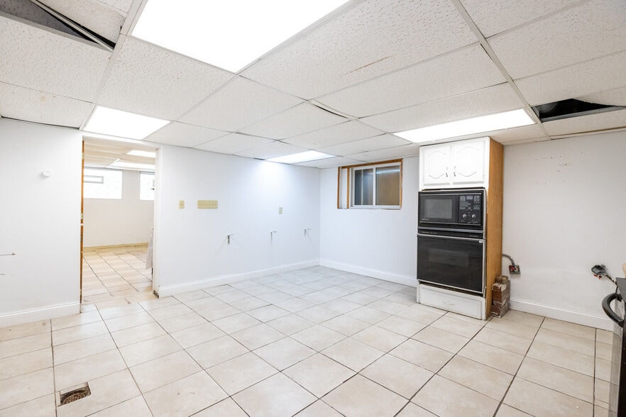 More Photos Of 3429 Prospect St, Indianapolis Religious Facility For Sale