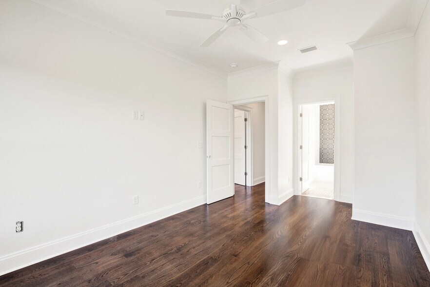 More Photos Of 104 17th st, Tybee Island Apartments For Sale