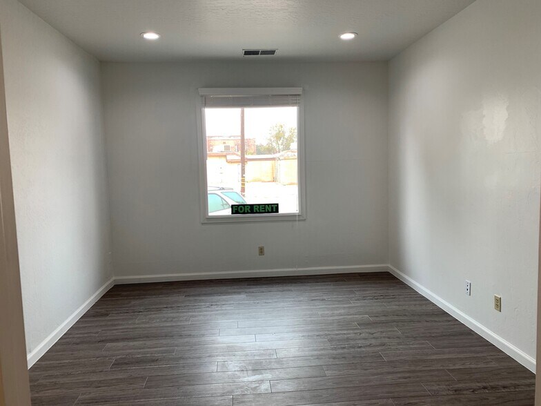 More Photos Of 263 N 3rd St, Porterville Coworking Space