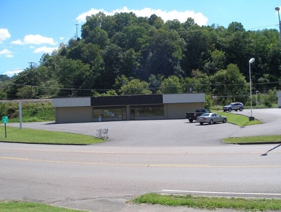 More Photos Of 16426 Wise St, Saint Paul Storefront Retail Office For Sale