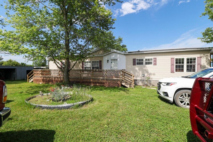 More Photos Of 1219 Private Road 1060, West Plains Recycling Center For Sale