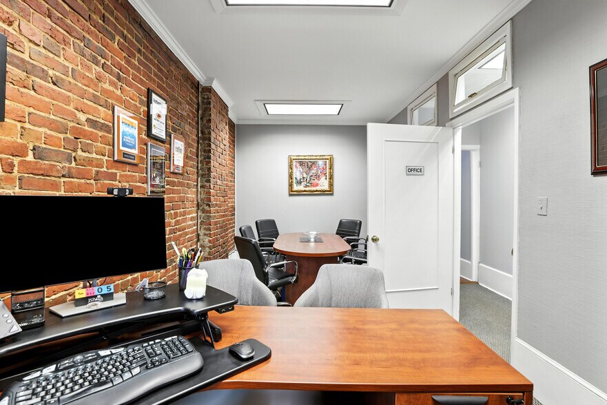 More Photos Of 616 N Washington St, Alexandria Office For Lease