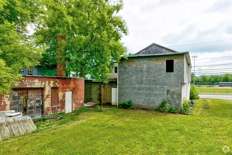 More Photos Of 754 S Main St, Elmira General Retail For Sale