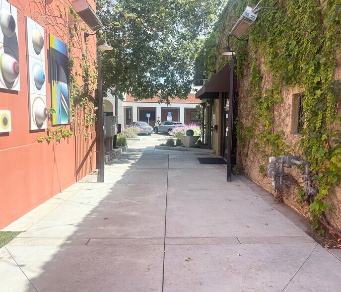 More Photos Of 110 N Maclay Ave, San Fernando Restaurant For Lease