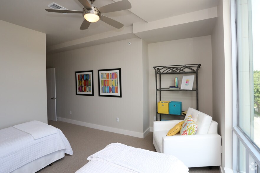 More Photos Of 4175 N Oakland Ave, Shorewood Multifamily For Sale