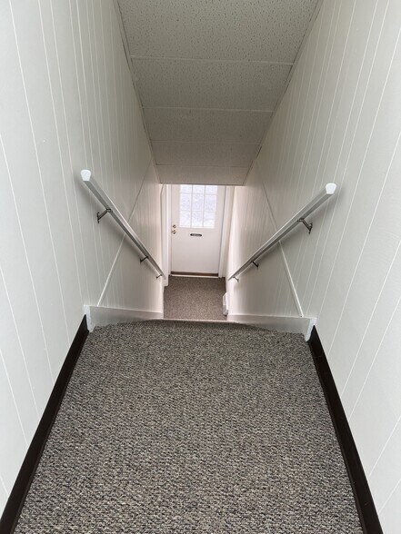 More Photos Of 12-16 Greenfield Rd, Lancaster Office For Sale
