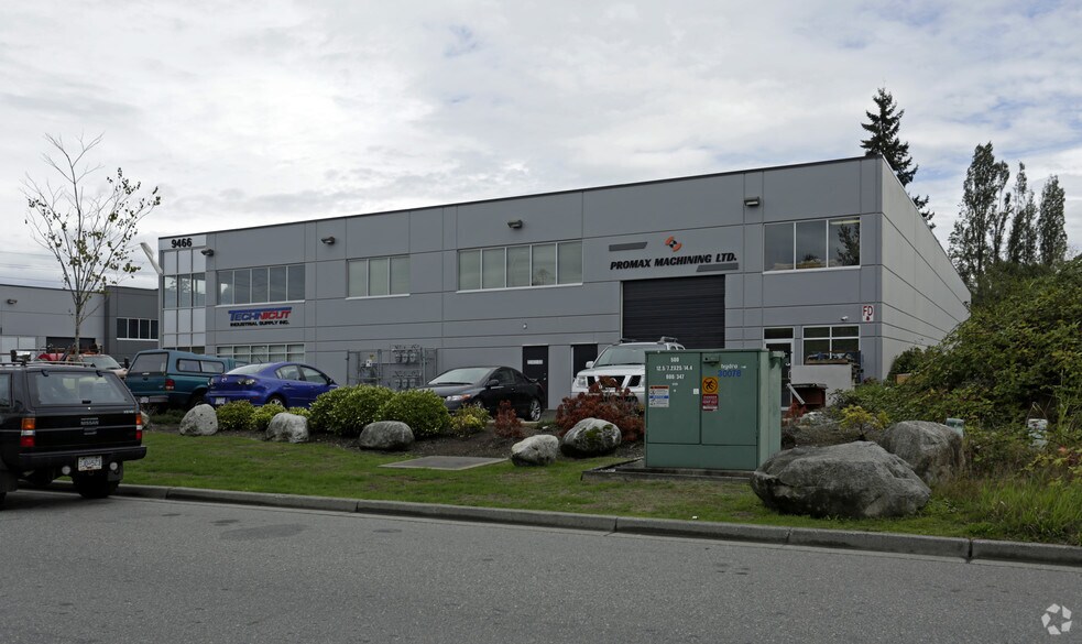 More Photos Of 9466 189th St, Surrey Showroom For Sale