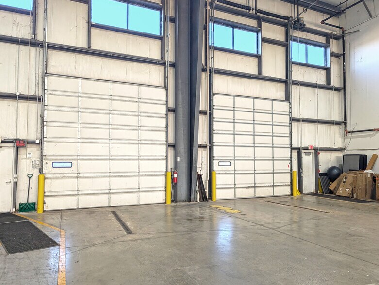 More Photos Of 3400-3474 W Mound Rd, Joliet Warehouse For Lease