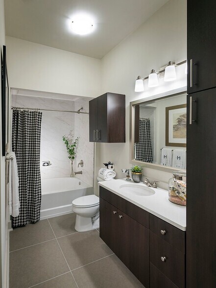 More Photos Of 1110 Hammond Dr NE, Atlanta Apartments For Lease