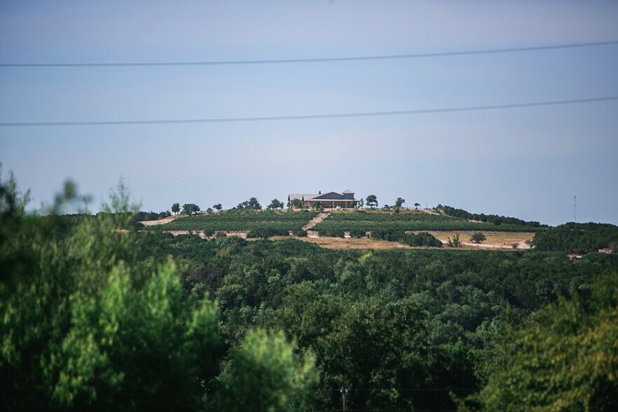 More Photos Of 6000 Tucker Dr, Weatherford Winery Vineyard For Sale