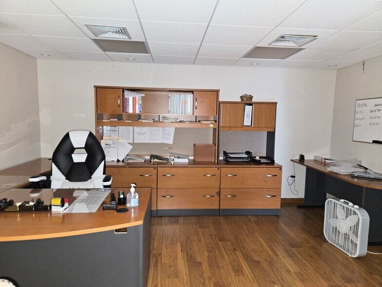 More Photos Of 6187 NW 167th St, Miami Lakes Office For Sale