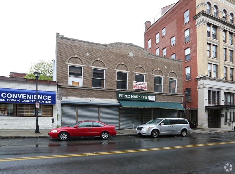 More Photos Of 567-573 Dwight St, Holyoke Storefront For Sale