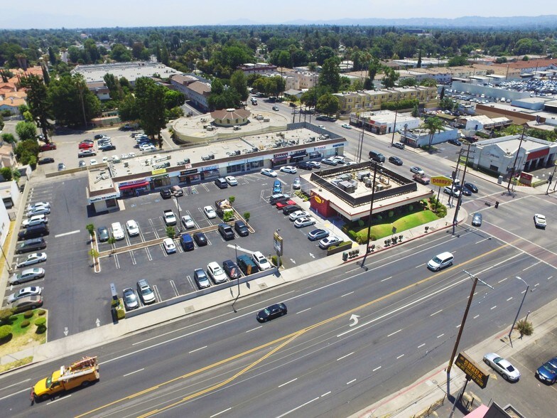 More Photos Of 7604-7628 Reseda Blvd, Reseda Unknown For Lease