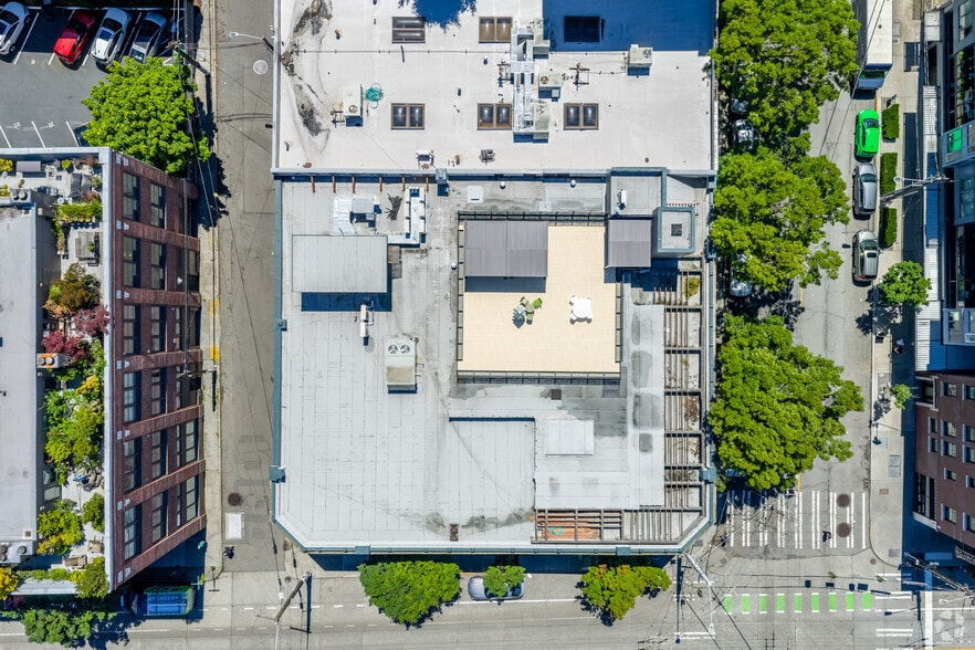 More Photos Of 401 E Pine St, Seattle Freestanding For Lease