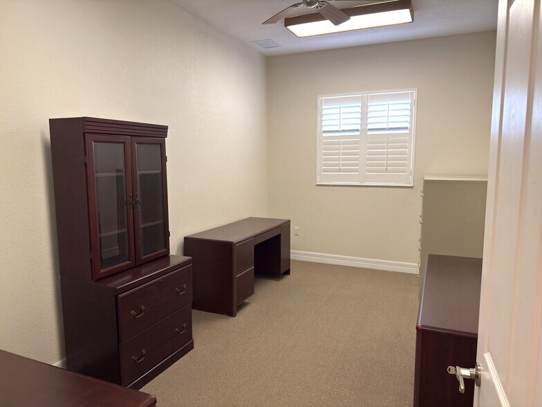 More Photos Of 8379 Gasparilla Rd, Port Charlotte Office For Sale