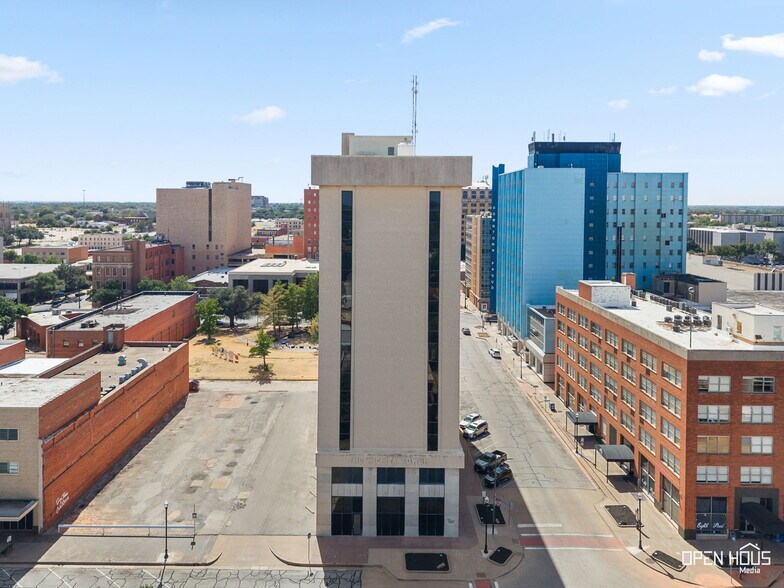More Photos Of 800 Indiana Ave, Wichita Falls Unknown For Sale