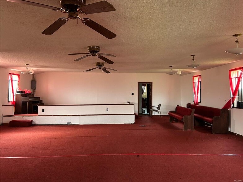 More Photos Of 402 Grey St, Selma Religious Facility For Sale