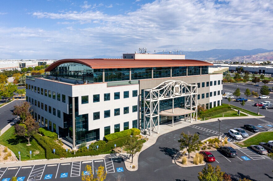 More Photos Of 4750 W 2100 S, Salt Lake City Office For Lease