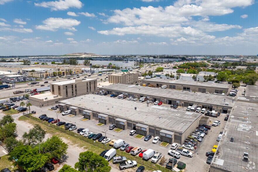More Photos Of 7506-7560 NW 70th St, Miami Unknown For Lease