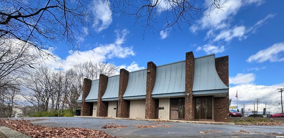 Primary Photo Of 537 Huffman Mill Rd, Burlington General Retail For Lease