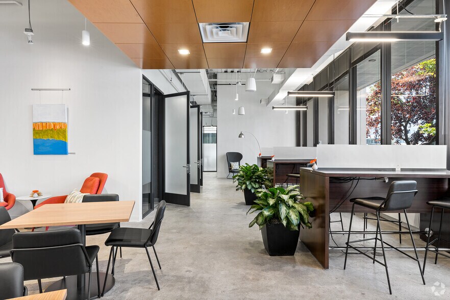 More Photos Of 44 S Broadway, White Plains Coworking Space