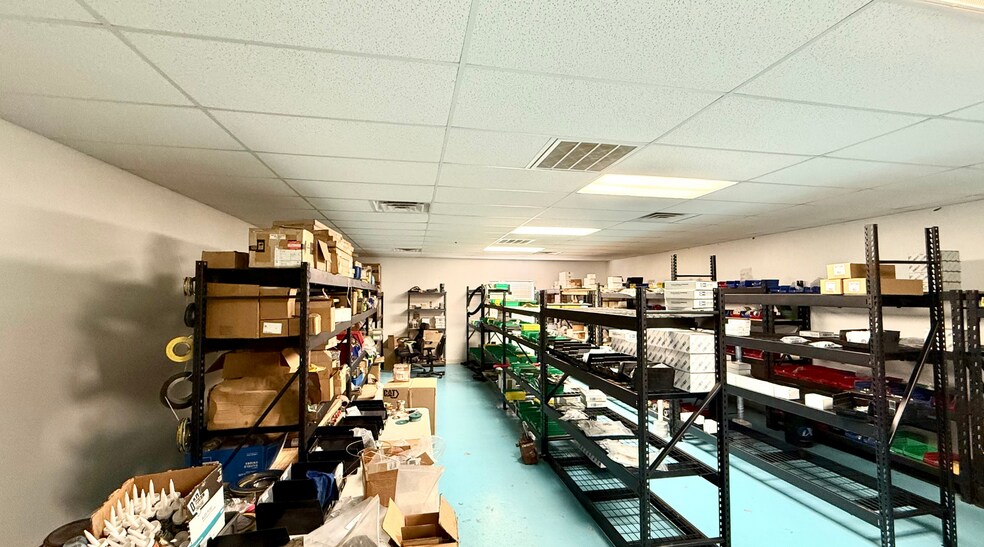 More Photos Of 14625 N Hollyhock Ave, Gardendale Warehouse For Sale