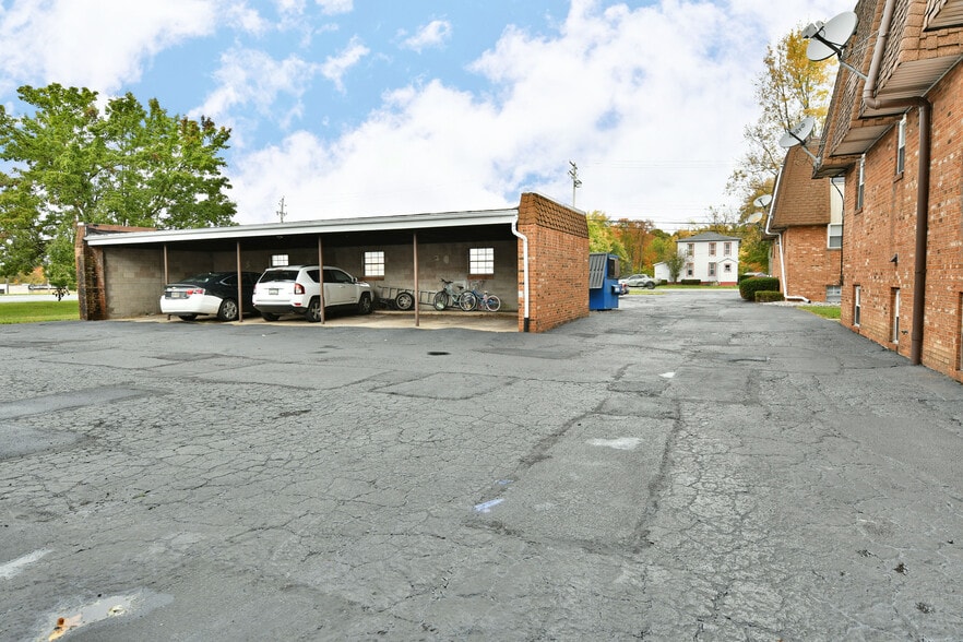 More Photos Of 203-205 Churchill Hubbard Rd, Youngstown Apartments For Sale