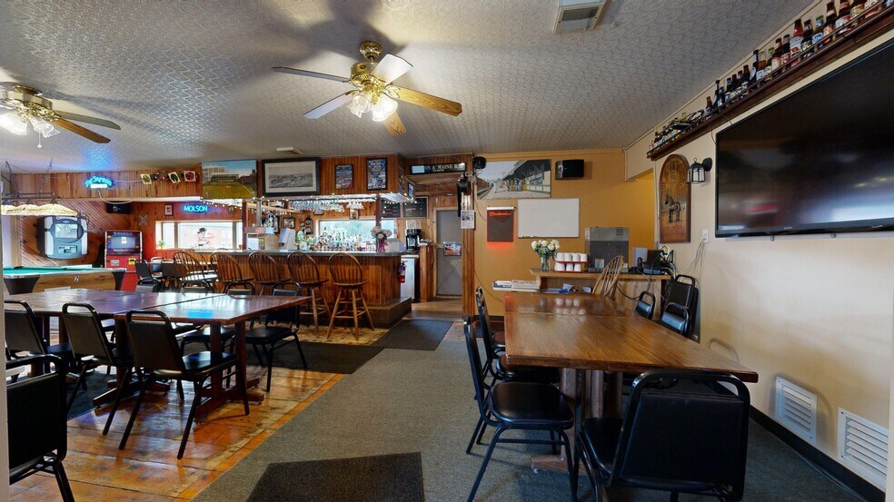 More Photos Of 695 Lisbon St, Lisbon Restaurant For Sale