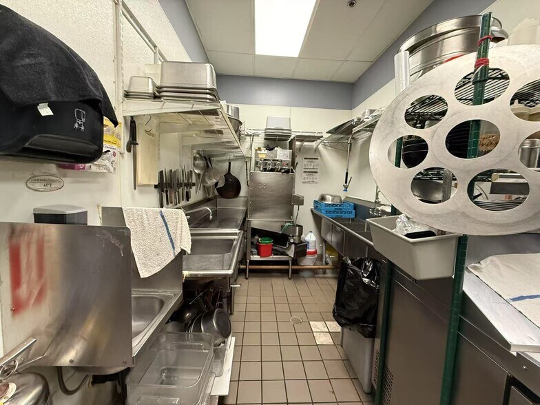 More Photos Of 13089 Peyton Dr, Chino Hills Storefront For Lease