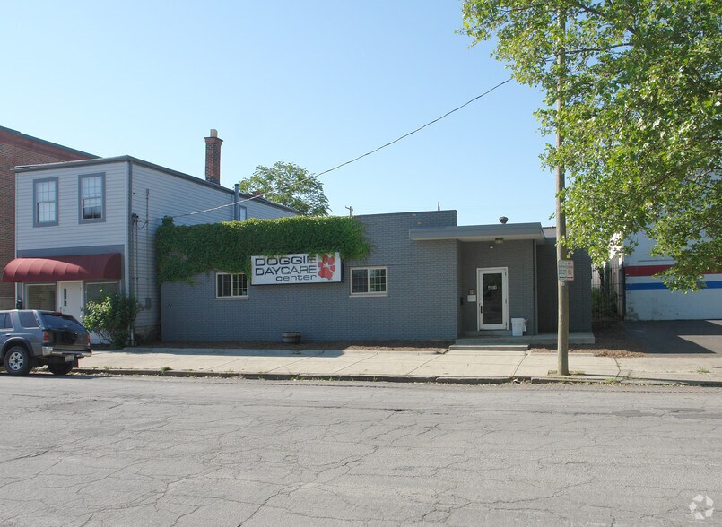 More Photos Of 401 E Mound St, Columbus Veterinarian Kennel For Sale