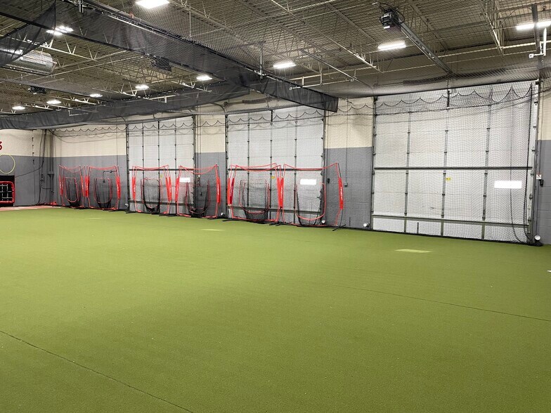 More Photos Of 10661 NE Nassau St, Blaine Warehouse For Lease