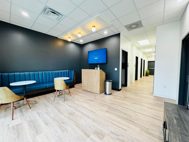 More Photos Of 15105 Crown At Lone Oak Rd, Edmond Office For Lease