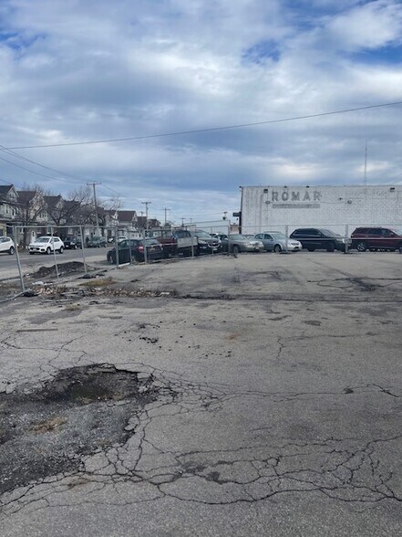 More Photos Of 524 Hinman Ave, Buffalo Service Station For Sale