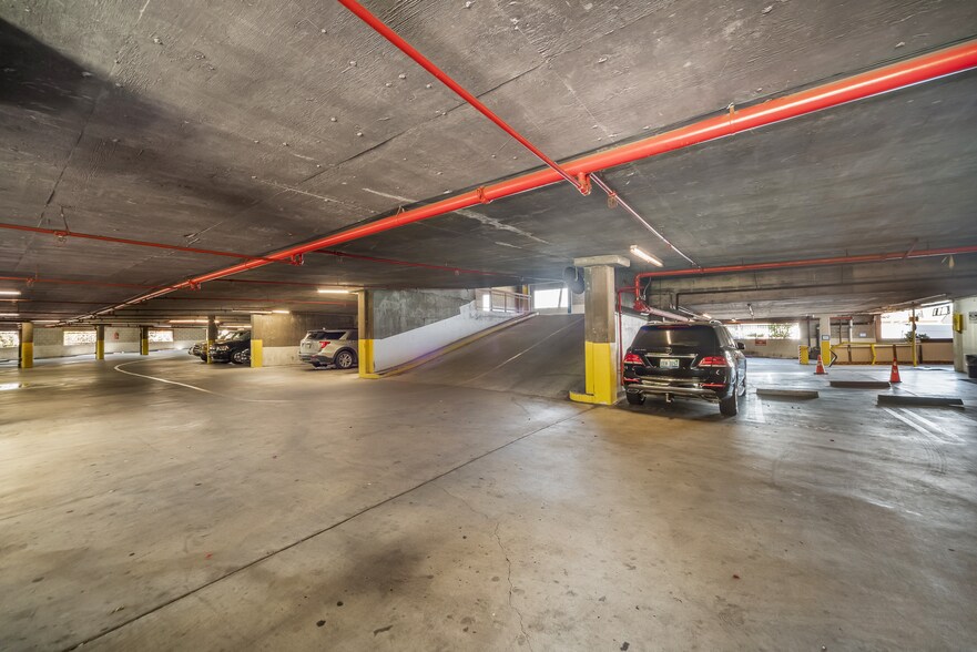 More Photos Of 5250 W El Segundo Blvd, Hawthorne Hotel For Sale